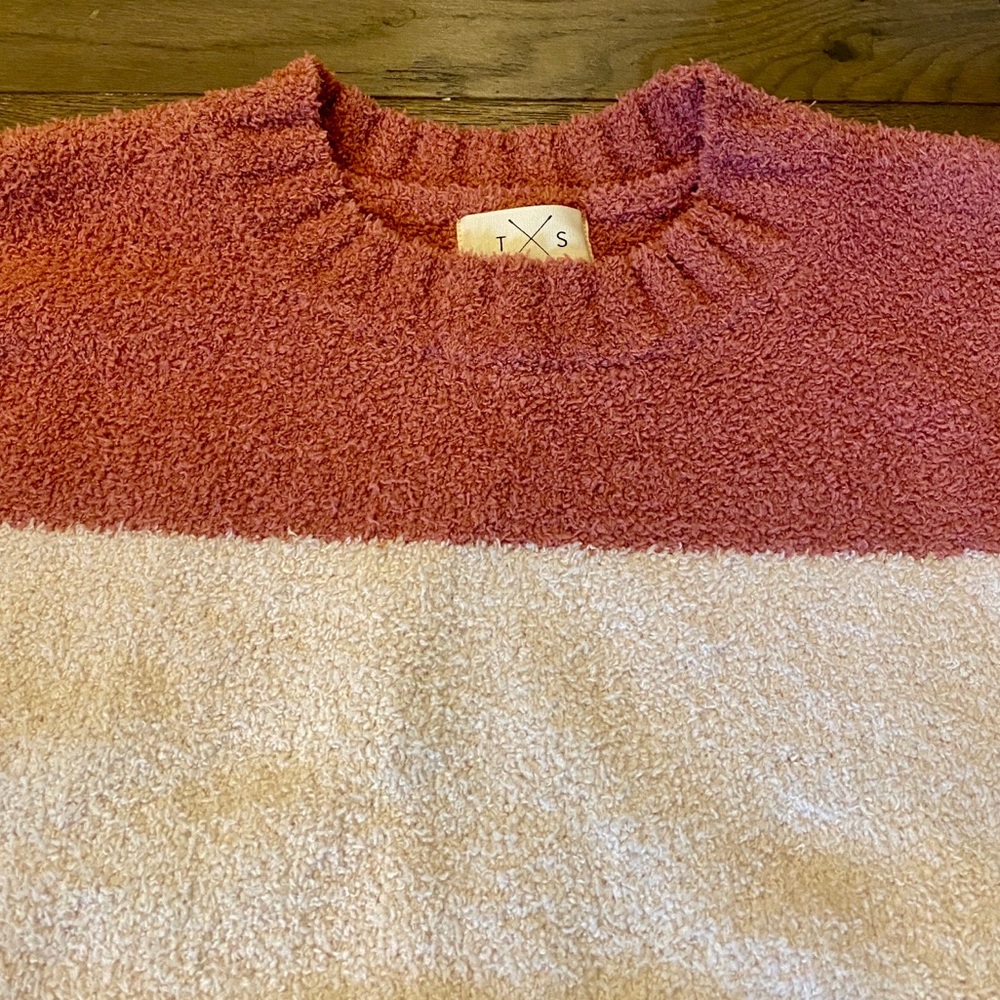 NWT Color Block Sweater - Picture 6 of 15